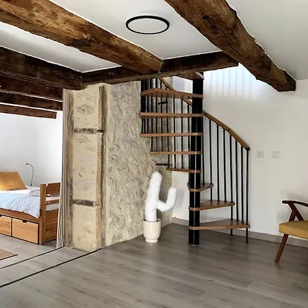 Villa ✰chaleureuse Quercynoise Avec Piscine & Jolie Vue✰ *