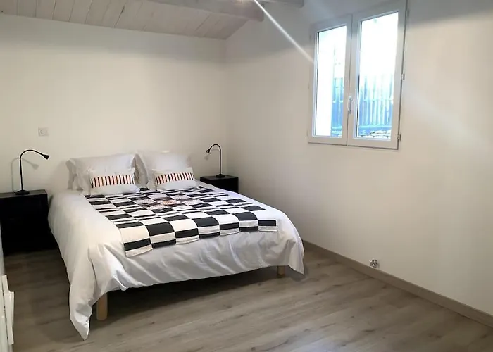 ✰chaleureuse Quercynoise Avec Piscine & Jolie Vue✰ * Montcuq